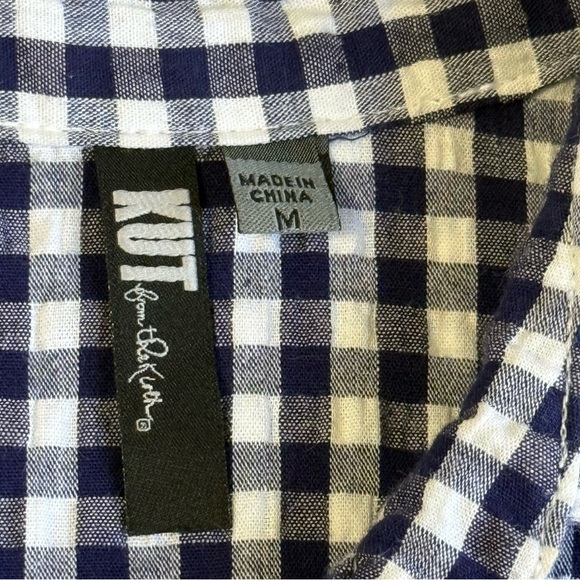 Kut From The Kloth Feena ButtonUp Roll Tab Textured Gingham Top Size M Navy Blue - Picture 10 of 13